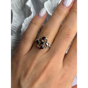 Vintage 925 Sterling Silver Garnet Ring Size 7